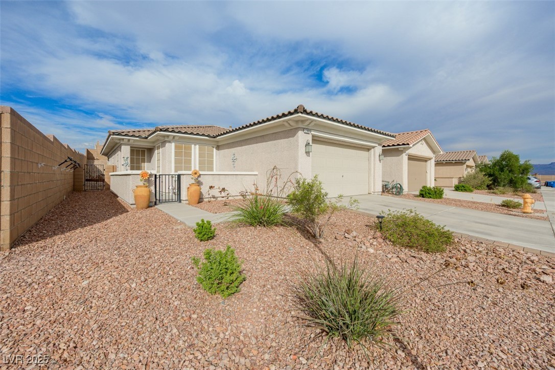 2368 Cookies Crossing Court Laughlin, NV 89029 - Photo 3 of 36