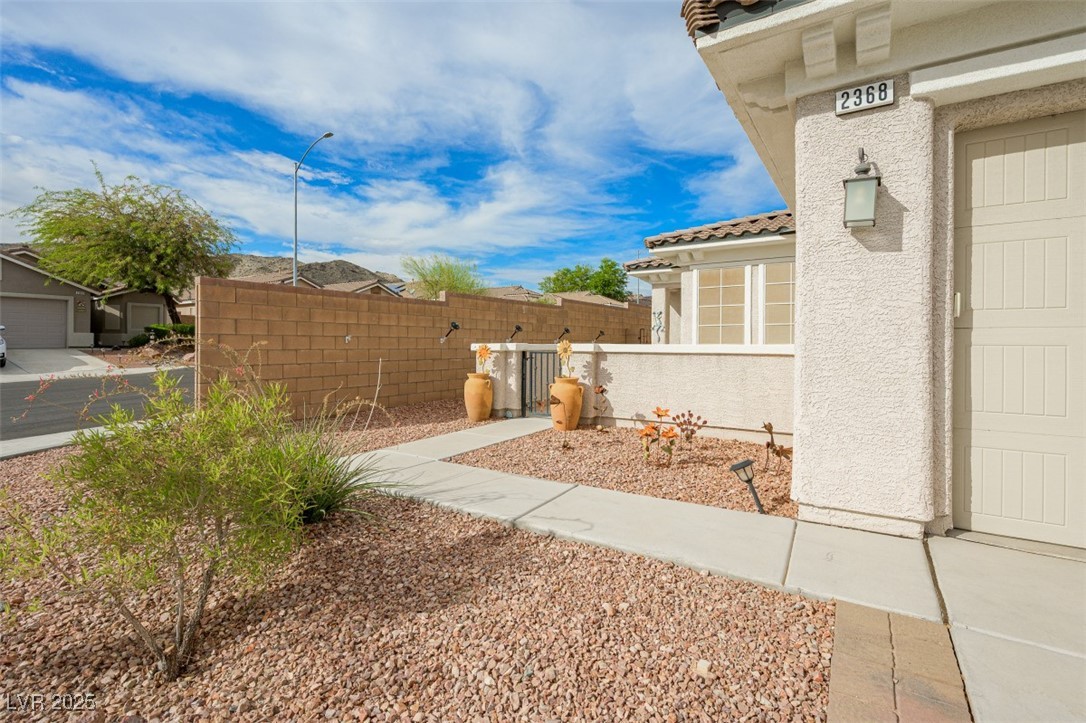 2368 Cookies Crossing Court Laughlin, NV 89029 - Photo 4 of 36