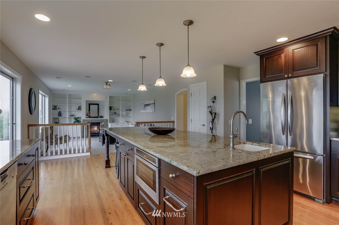 13982 Southeast 159th Place Renton, WA 98058 - Photo 11 of 25 Gallery Image 11