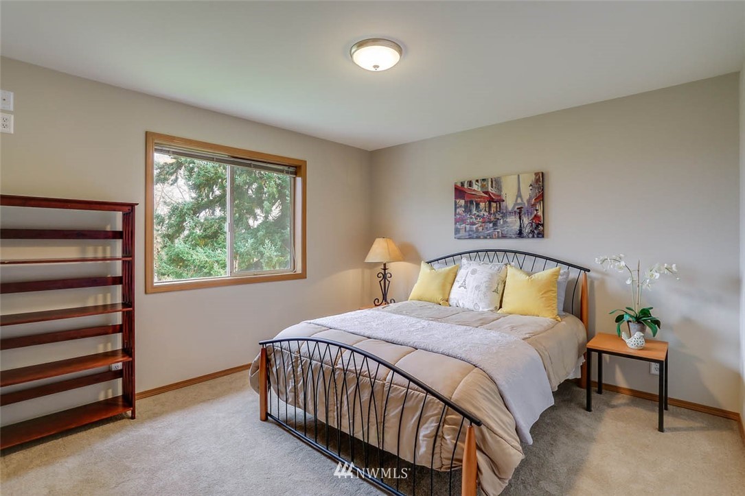 13982 Southeast 159th Place Renton, WA 98058 - Photo 17 of 25 Gallery Image 17