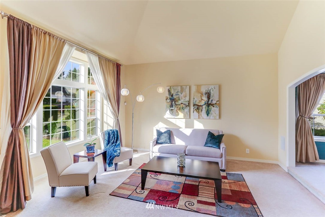 13982 Southeast 159th Place Renton, WA 98058 - Photo 6 of 25 Gallery Image 6