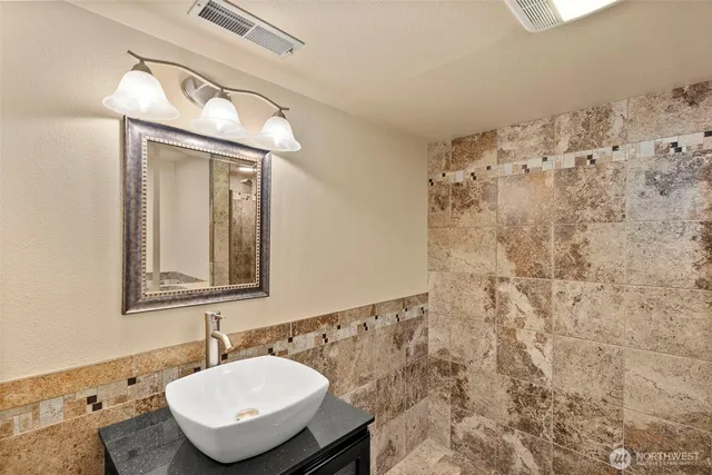 $895,000 | 8036 Ellison Loop Northwest, Olympia, WA 98502