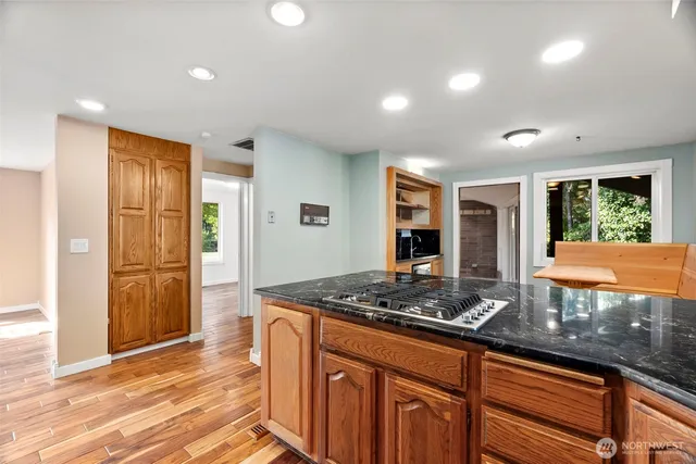 $895,000 | 8036 Ellison Loop Northwest, Olympia, WA 98502