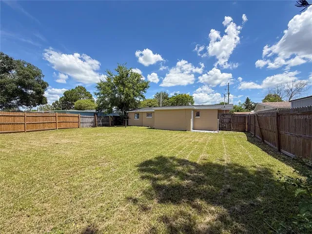 a view of outdoor space