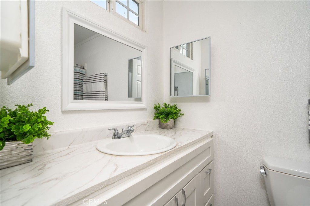 250 North Linden Avenue, Unit 124 Rialto, CA 92376 - Photo 18 of 39