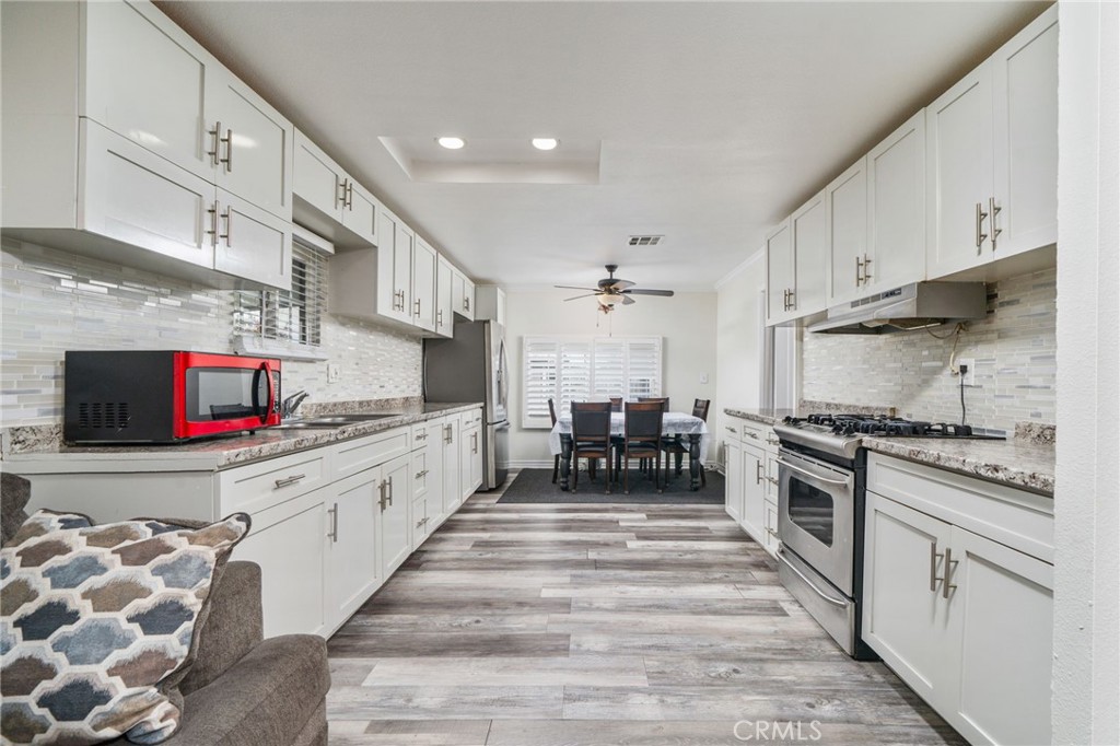 250 North Linden Avenue, Unit 124 Rialto, CA 92376 - Photo 6 of 39