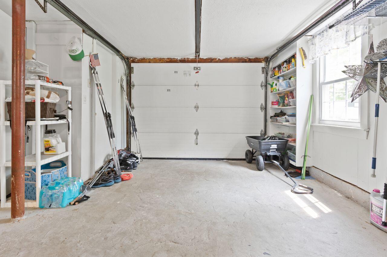 29 Robinson Road Scarborough, ME 04074 - Photo 39 of 55 20250604DS-71040