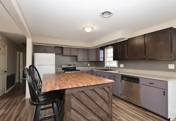 $166,000 | 509 Nancy Drive, Sweetser, IN 46987