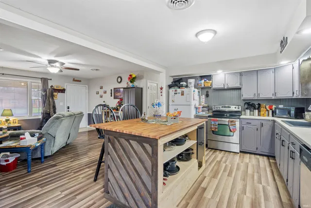 $169,900 | 509 Nancy Drive, Sweetser, IN 46987