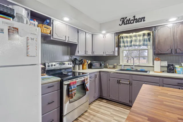 $169,900 | 509 Nancy Drive, Sweetser, IN 46987