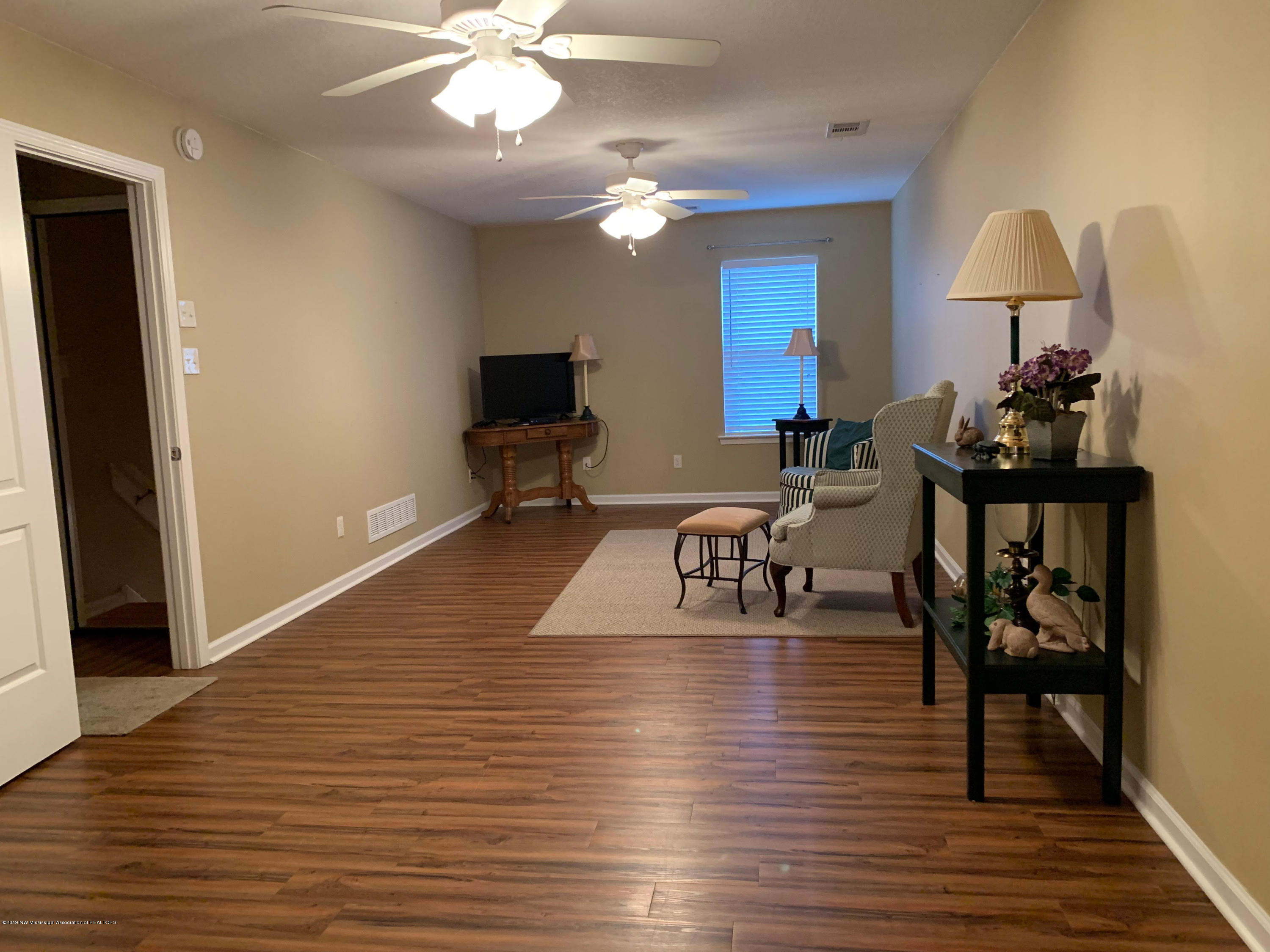 701 Gaines Road Hernando, MS 38632 - Photo 15 of 20 upstairs bedroom used as a sitting room