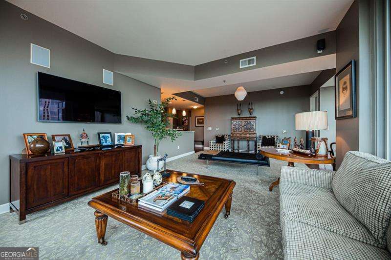 2795 Peachtree Road, Unit 1909 Atlanta, GA 30305 - Photo 35 of 63