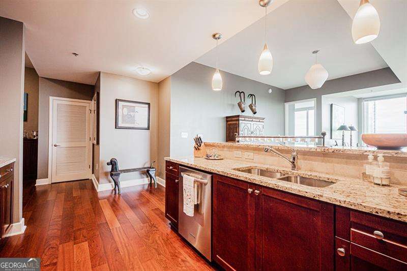 2795 Peachtree Road, Unit 1909 Atlanta, GA 30305 - Photo 5 of 63
