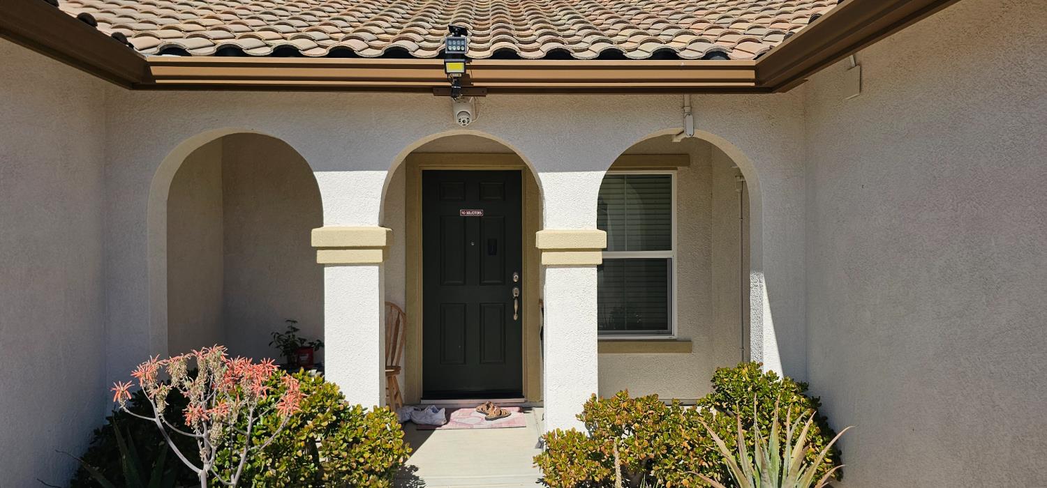 9290 Brock Court Live Oak, CA 95953 - Photo 6 of 29 a front view of a house with natural light