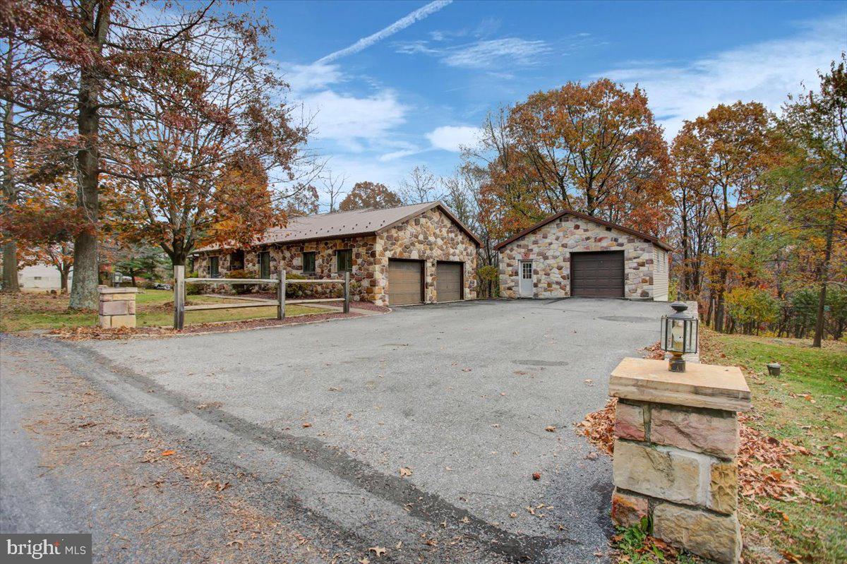 15600 Mountain Green Road Spring Run, PA 17262 - Photo 6 of 62