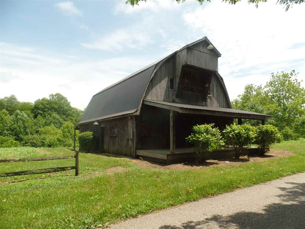 South Walnut Grove Road Bloomfield, IN 47424 - Photo 3 of 5