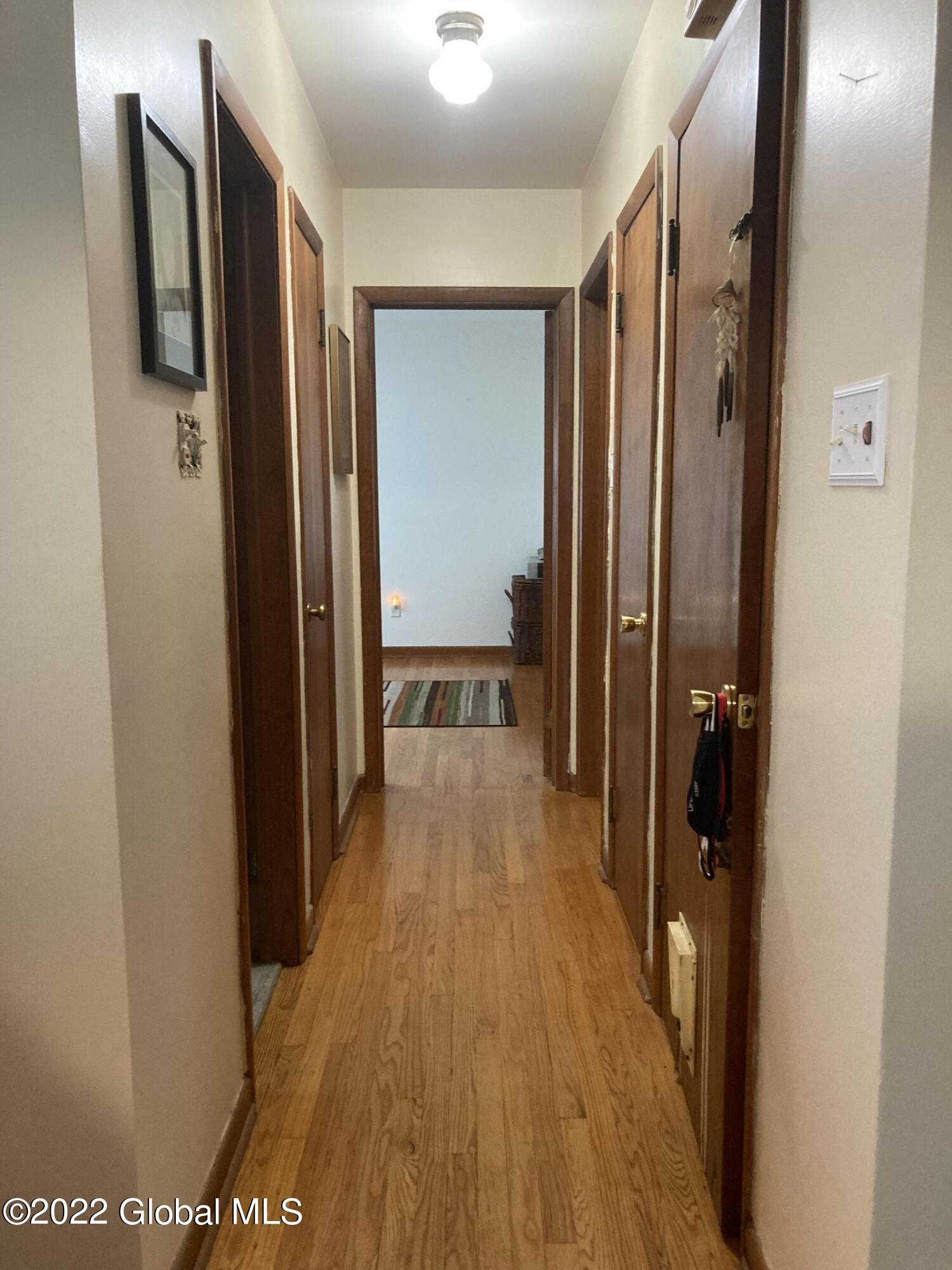 1635 Lenox Road Schenectady, NY 12308 - Photo 8 of 14 IMG_1404