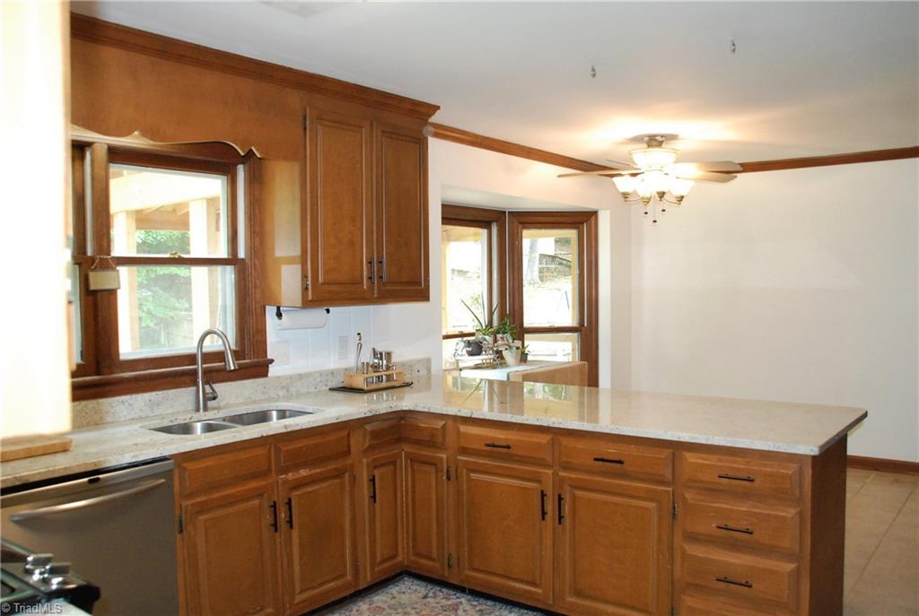 5105 Tower Road Greensboro, NC 27410 - Photo 8 of 25 Gallery Image 8