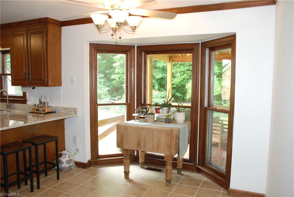 5105 Tower Road Greensboro, NC 27410 - Photo 9 of 25 Breakfast nook with bay window