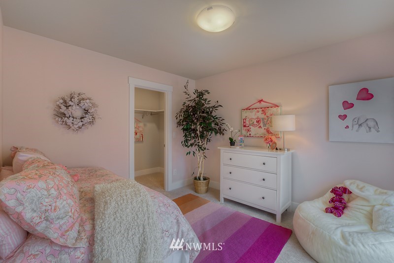 3784 Monterey Court Northeast Renton, WA 98056 - Photo 13 of 22 Gallery Image 13