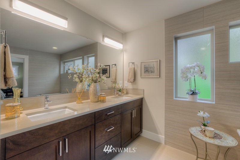 3784 Monterey Court Northeast Renton, WA 98056 - Photo 16 of 22 Gallery Image 16