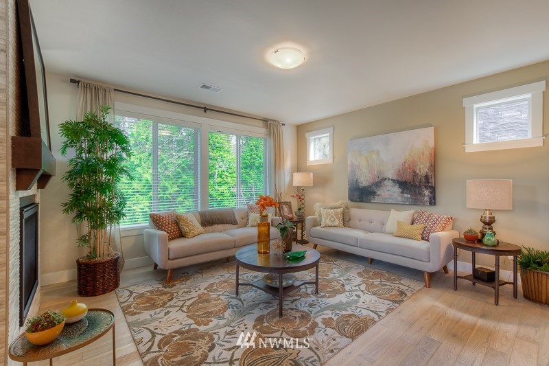 3784 Monterey Court Northeast Renton, WA 98056 - Photo 10 of 22 Gallery Image 10