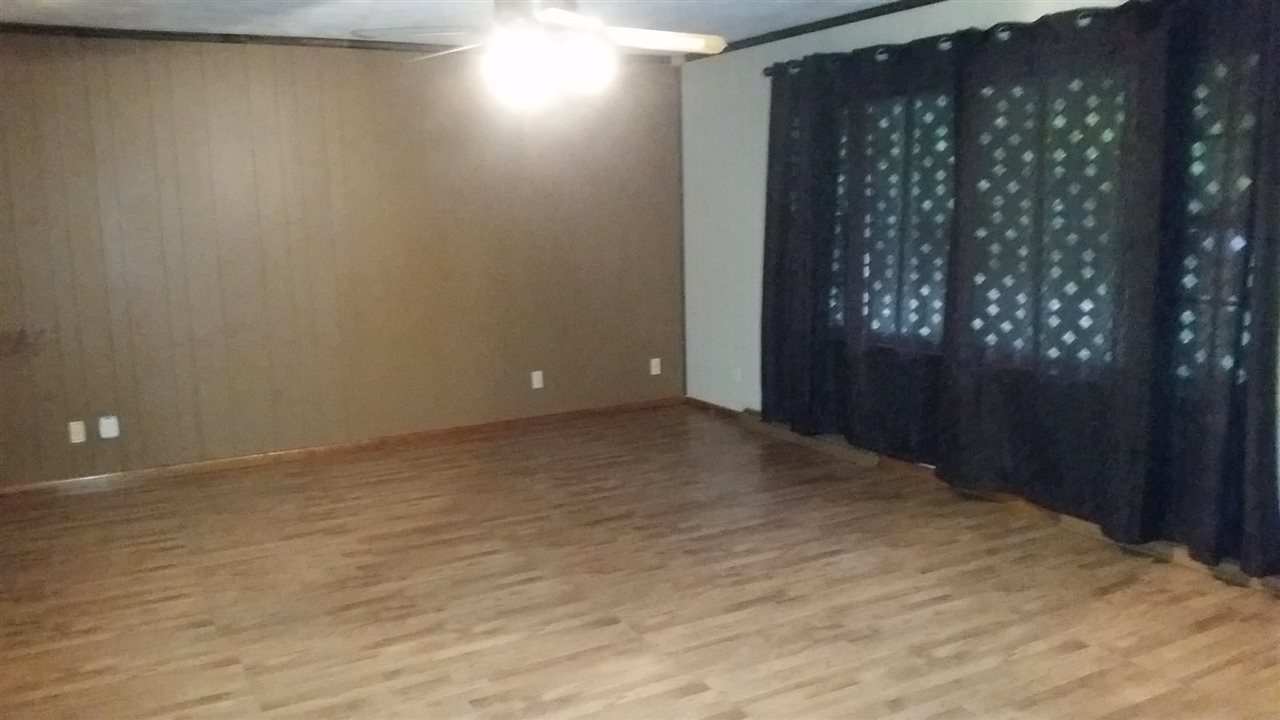 6652 East Division Road Mill Creek, IN 46365 - Photo 5 of 19 Gallery Image 5
