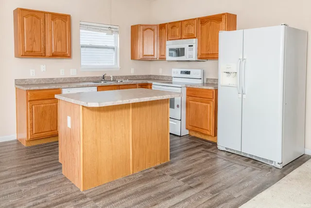 $1,800 | 5713 West Monarch Court, Bloomington, IN 47403