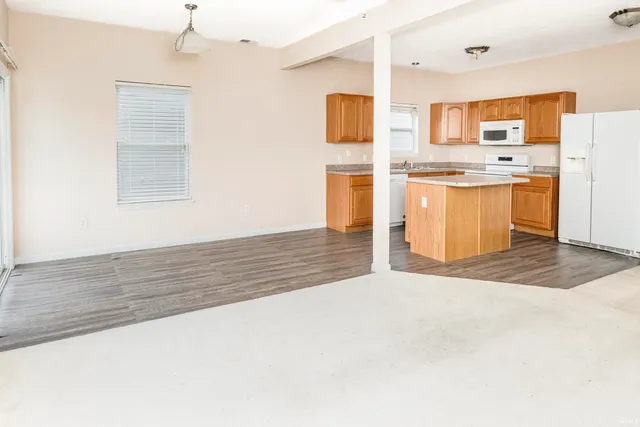 $1,800 | 5713 West Monarch Court, Bloomington, IN 47403