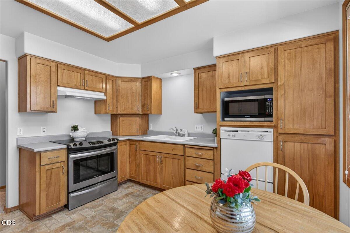 846 Stony Point Ashland, OR 97520 - Photo 11 of 54