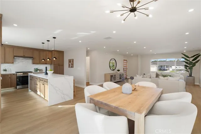 $1,200,000 | 534 East Hoover Avenue, Orange, CA 92867