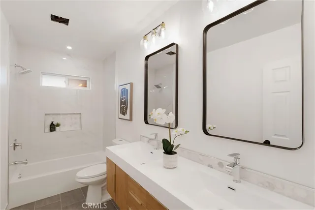 $1,200,000 | 534 East Hoover Avenue, Orange, CA 92867