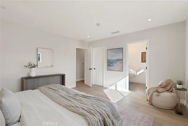 $1,200,000 | 534 East Hoover Avenue, Orange, CA 92867