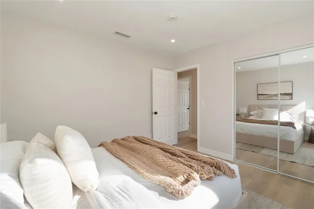 $1,200,000 | 534 East Hoover Avenue, Orange, CA 92867