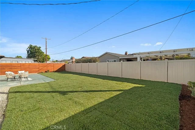 $1,200,000 | 534 East Hoover Avenue, Orange, CA 92867