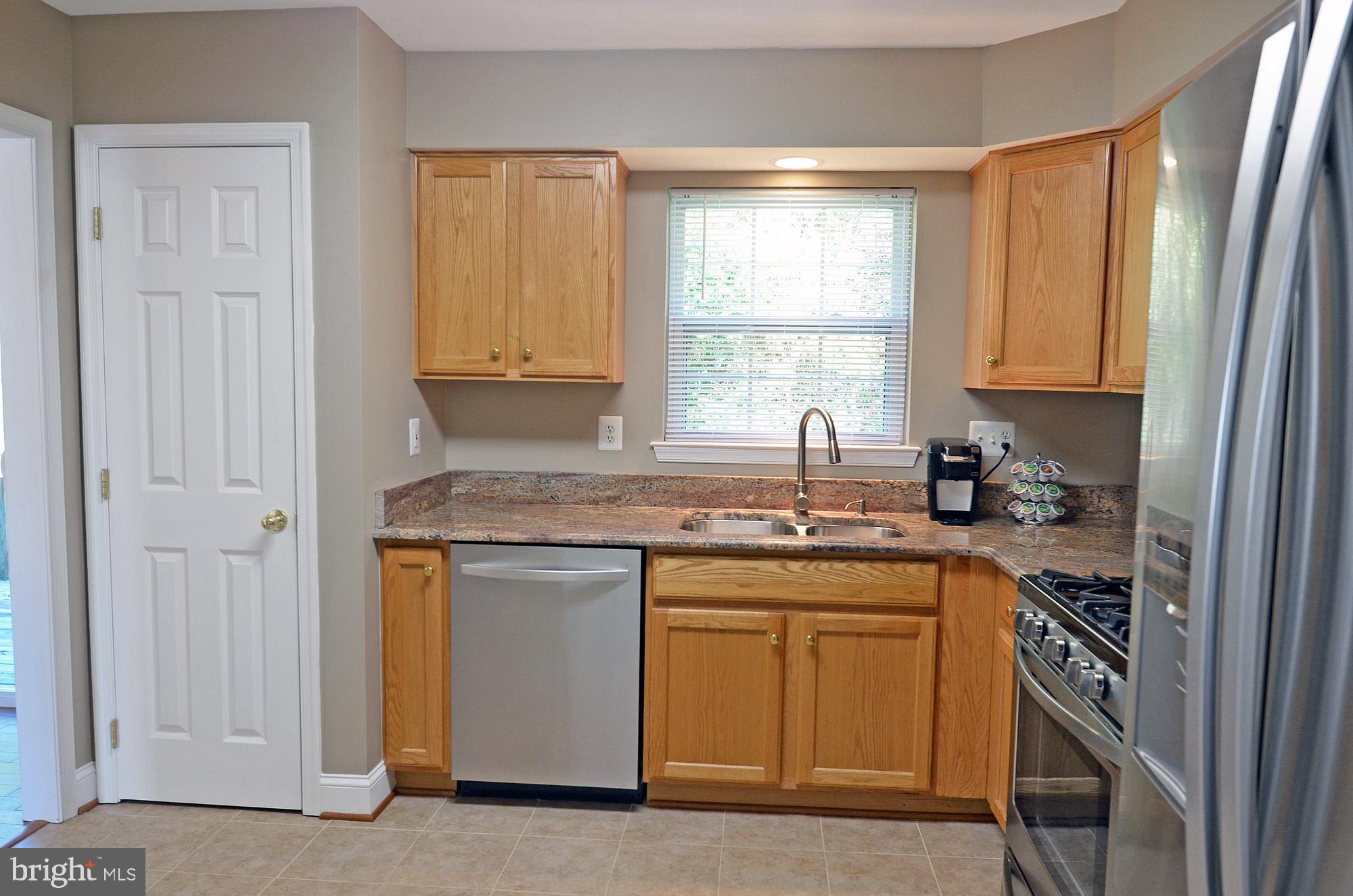 8112 Rugby Road Manassas, VA 20111 - Photo 22 of 38 Kitchen with pantry
