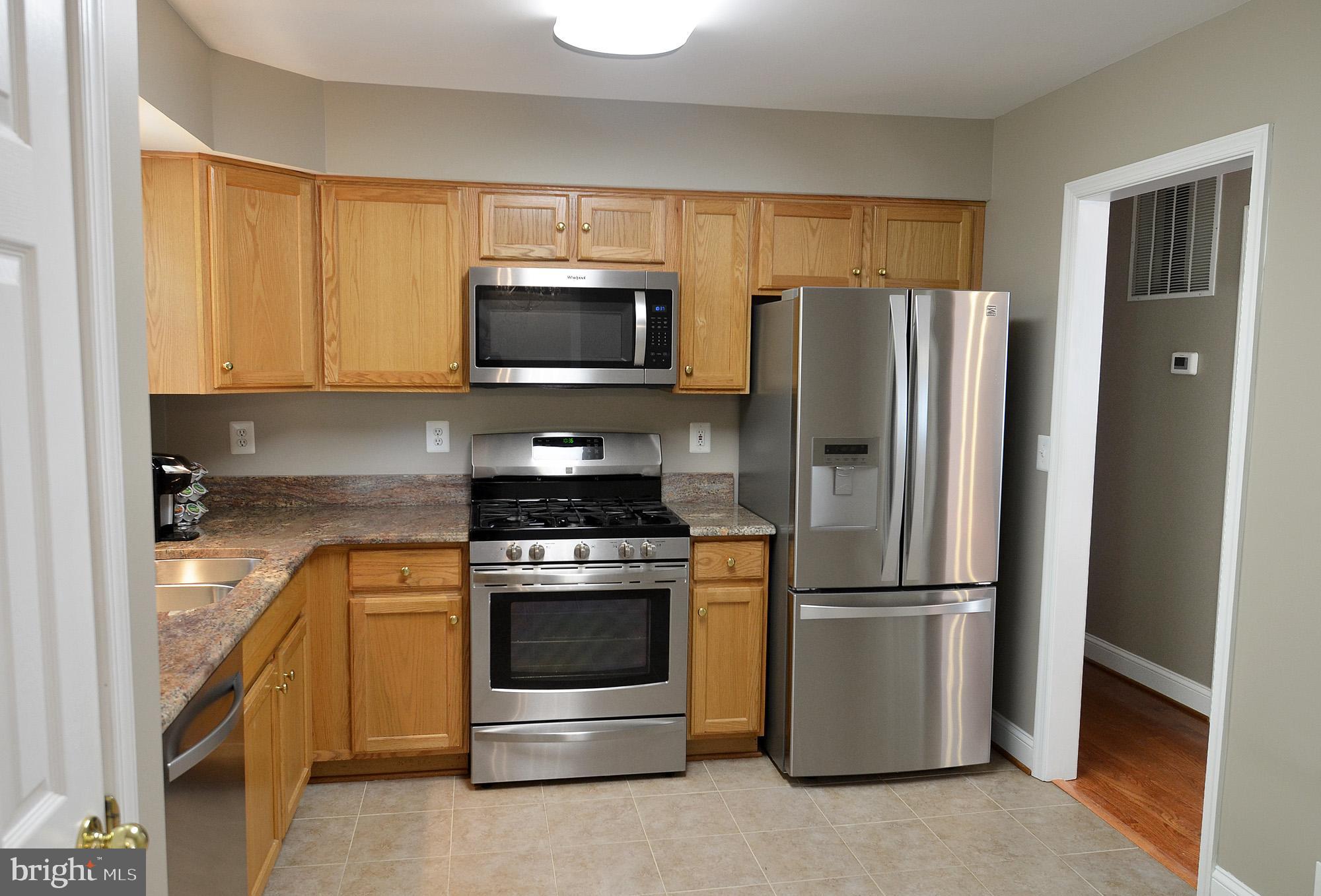 8112 Rugby Road Manassas, VA 20111 - Photo 23 of 38 Kitchen with quality stainless steel appliances