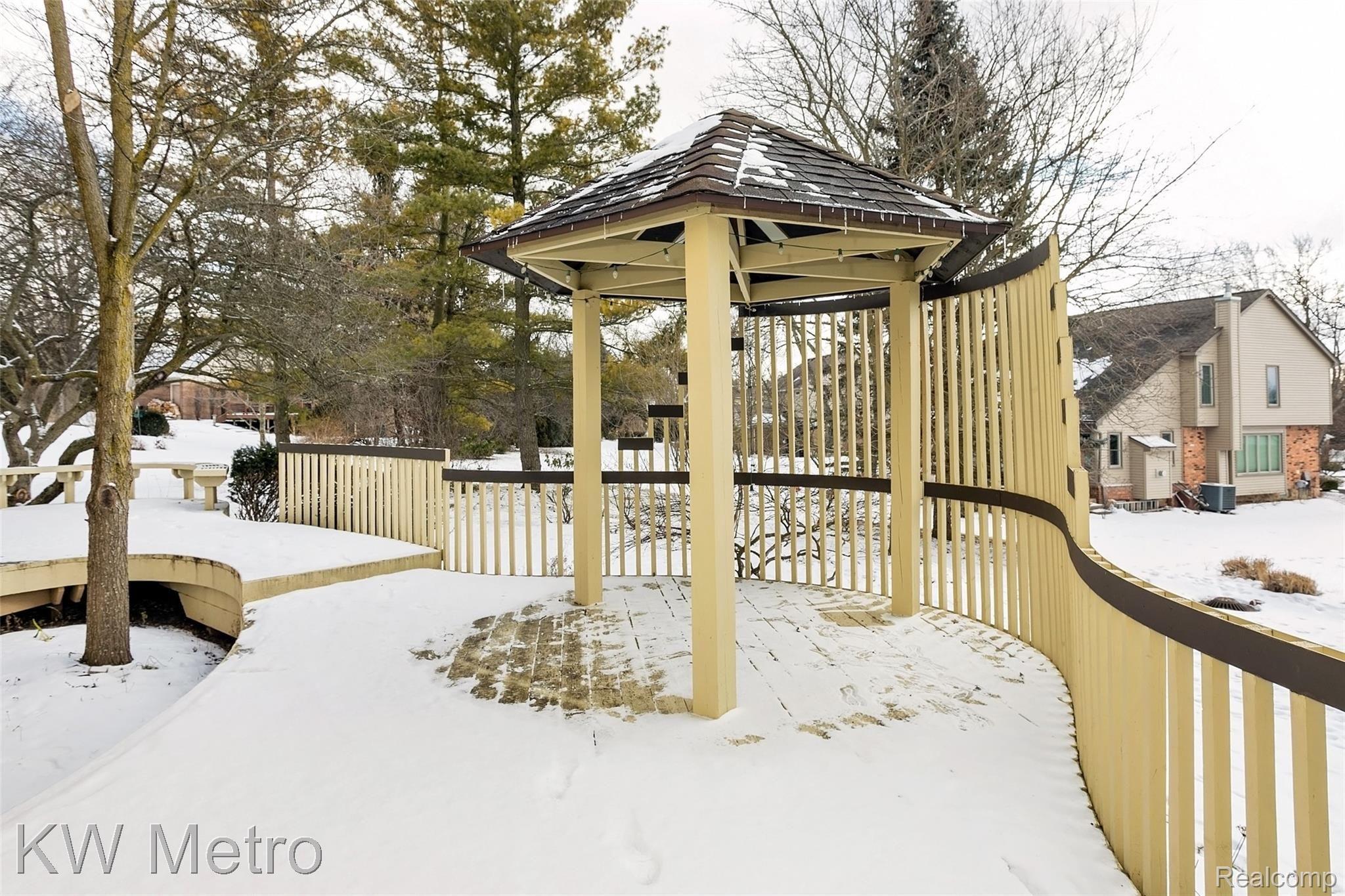42309 Waterfall Road Northville, MI 48168 - Photo 52 of 58 Large Custom Built Deck