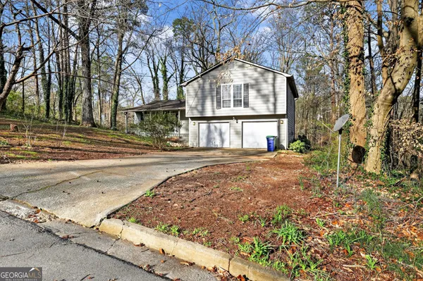 $224,900 | 629 Waterview Court, Stone Mountain, GA 30088