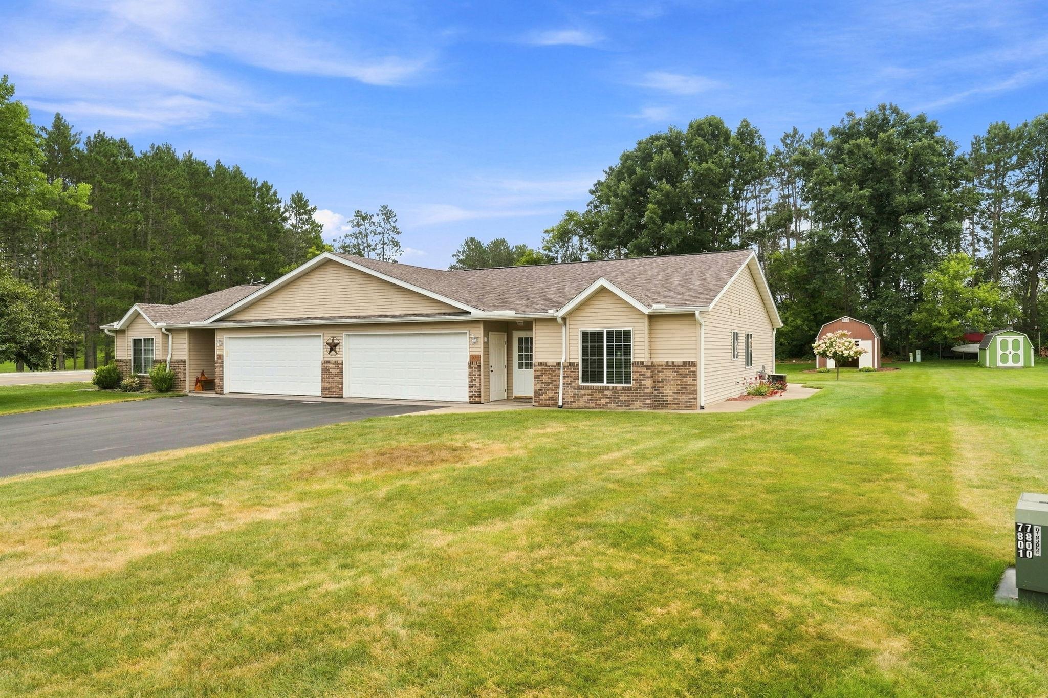 W1105 Whitetail Run Spring Valley, WI 54767 - Photo 2 of 40 Gallery Image 2