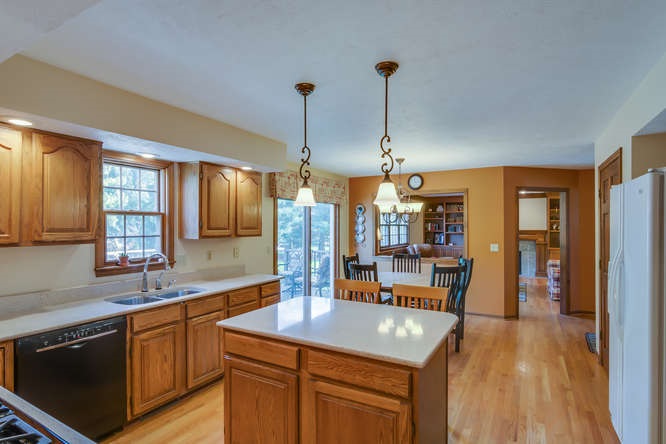 15651 Cold Spring Court Granger, IN 46530 - Photo 7 of 30 Gallery Image 7