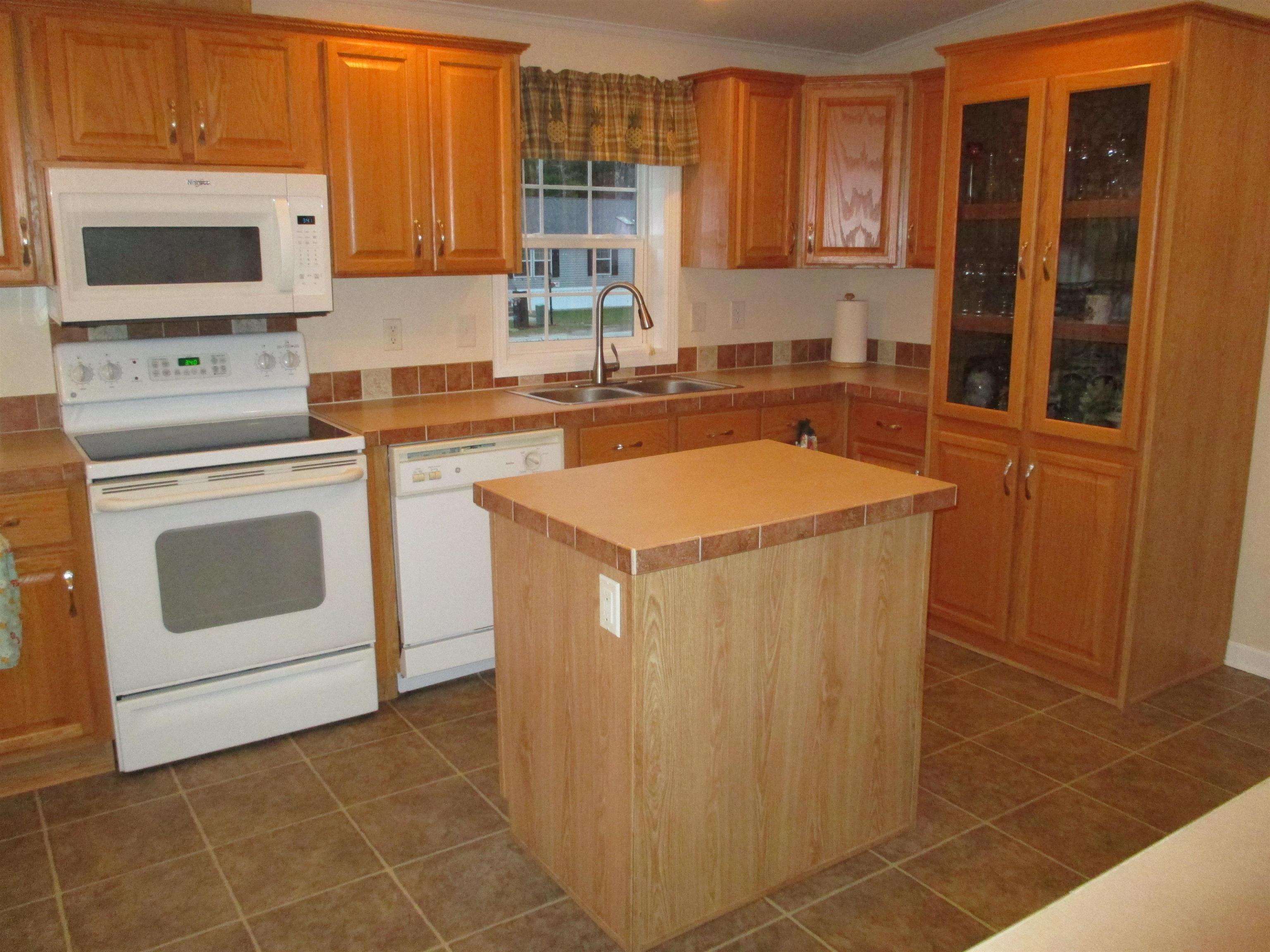 3 Big Bear Road Rochester, NH 03868 - Photo 8 of 30