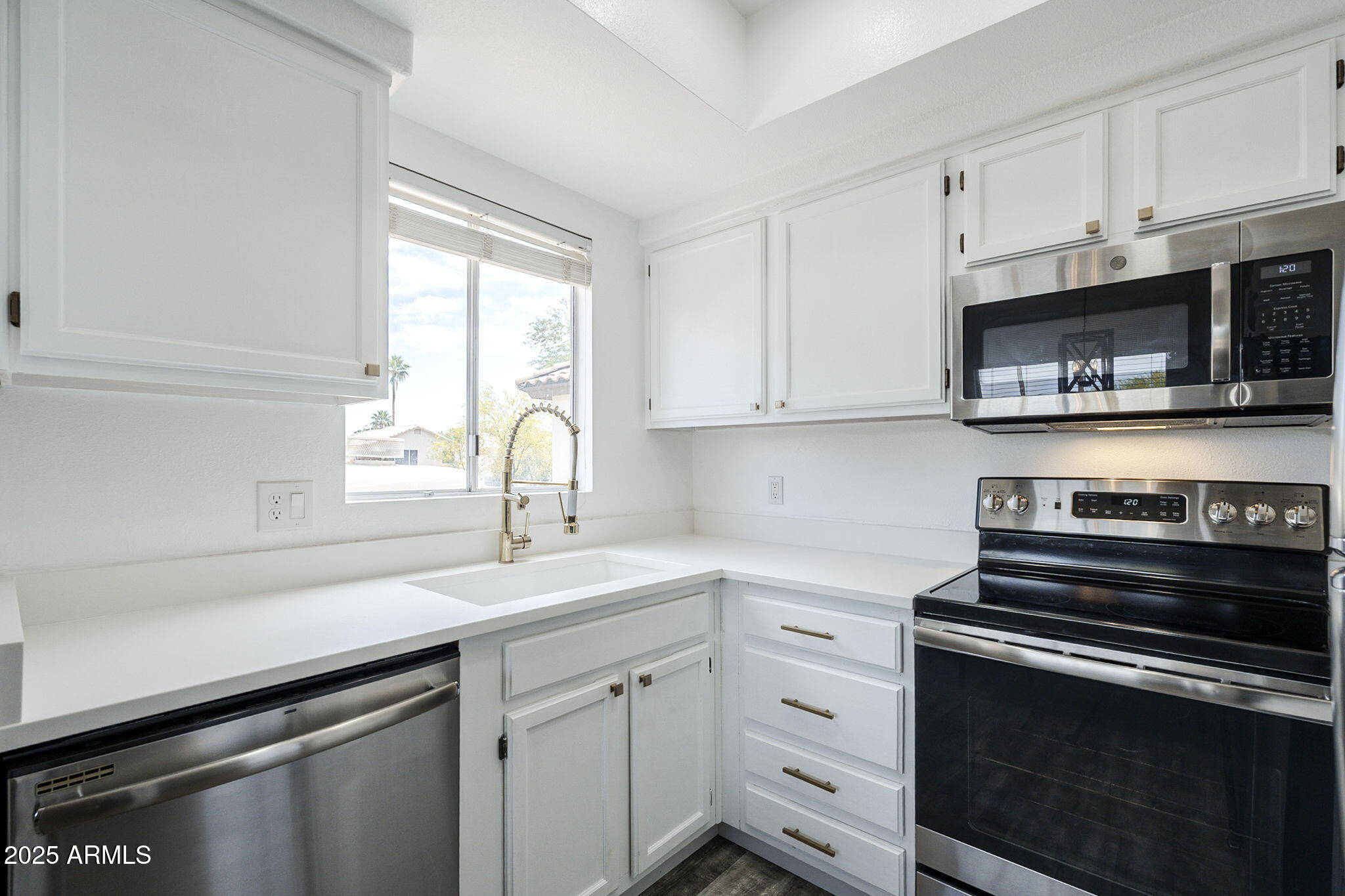 1825 West Ray Road, Unit 2074 Chandler, AZ 85224 - Photo 12 of 23 17-web-or-mls-Ray-17