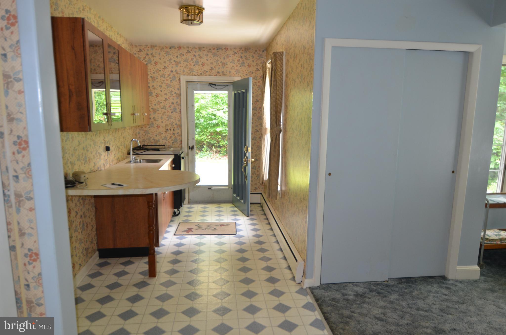 458 Garrison Forest Road Owings Mills, MD 21117 - Photo 12 of 22 Kitchen to Butlers Pantry