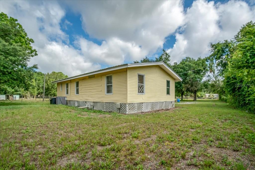 33608 Mandrake Road Wesley Chapel, FL 33543 - Photo 27 of 34 Gallery Image 27