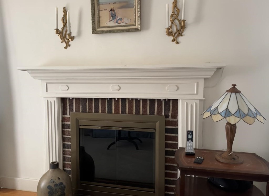 228 Nottingham Street Springfield, MA 01104 - Photo 3 of 33