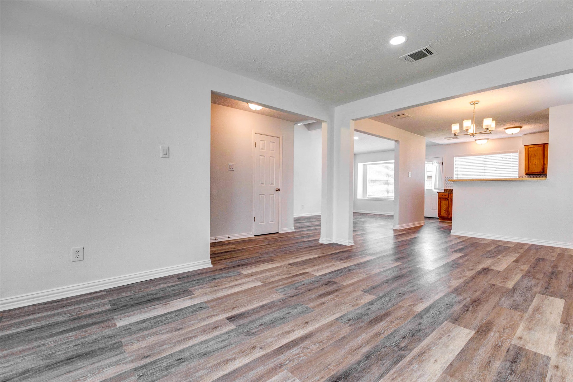 5135 Porter Ridge Drive Houston, TX 77053 - Photo 6 of 32