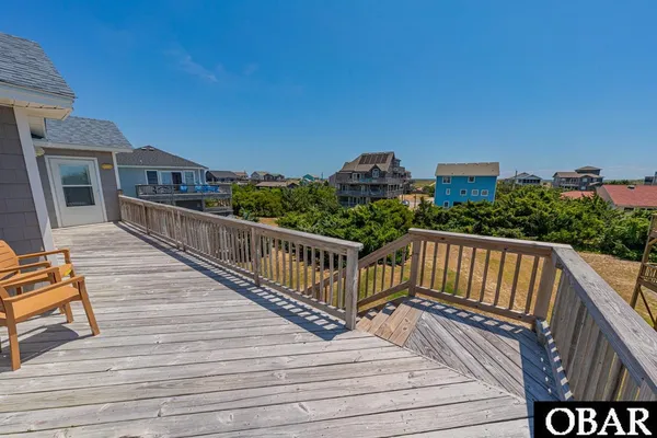 $879,900 | 25209 Sea Isle Shores Lane, Waves, NC 27982