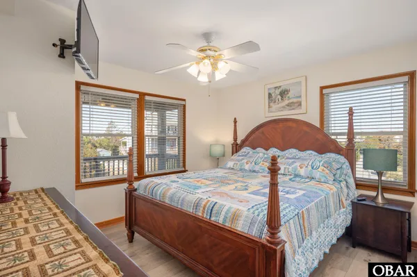 $879,900 | 25209 Sea Isle Shores Lane, Waves, NC 27982