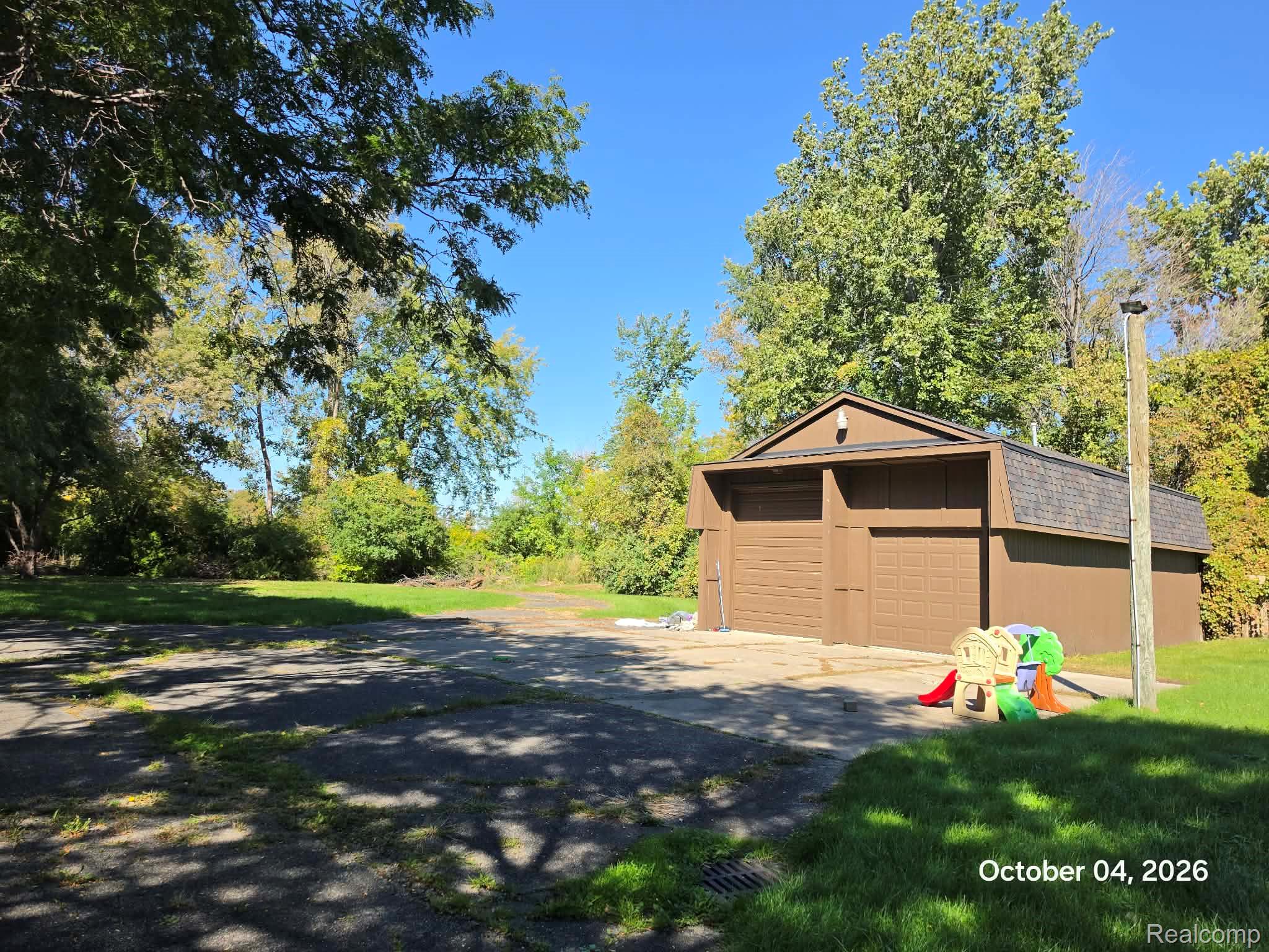 34781 Union Lake Road Clinton Township, MI 48035 - Photo 32 of 38 Additional content